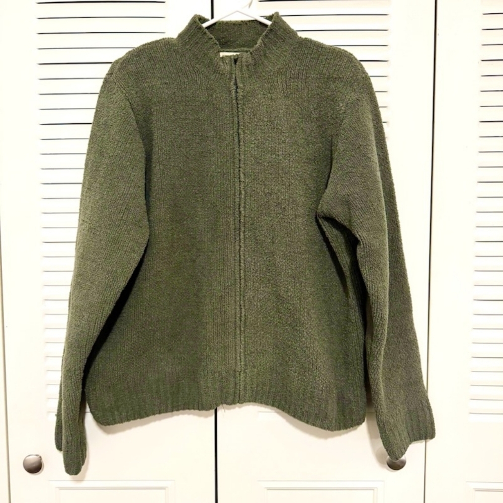 LL Bean Women’s Fuzzy Cardigan Sweater Size Medium Green Full Zip Mock Neck #128